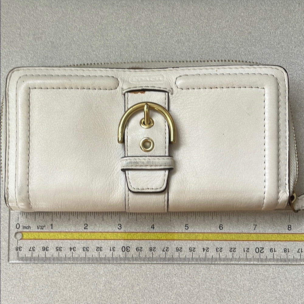 Coach Cream Leather Wallet - Picture 4 of 7